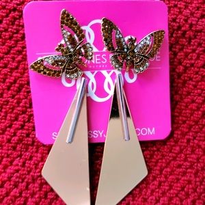 Sassy Jones Earring Set